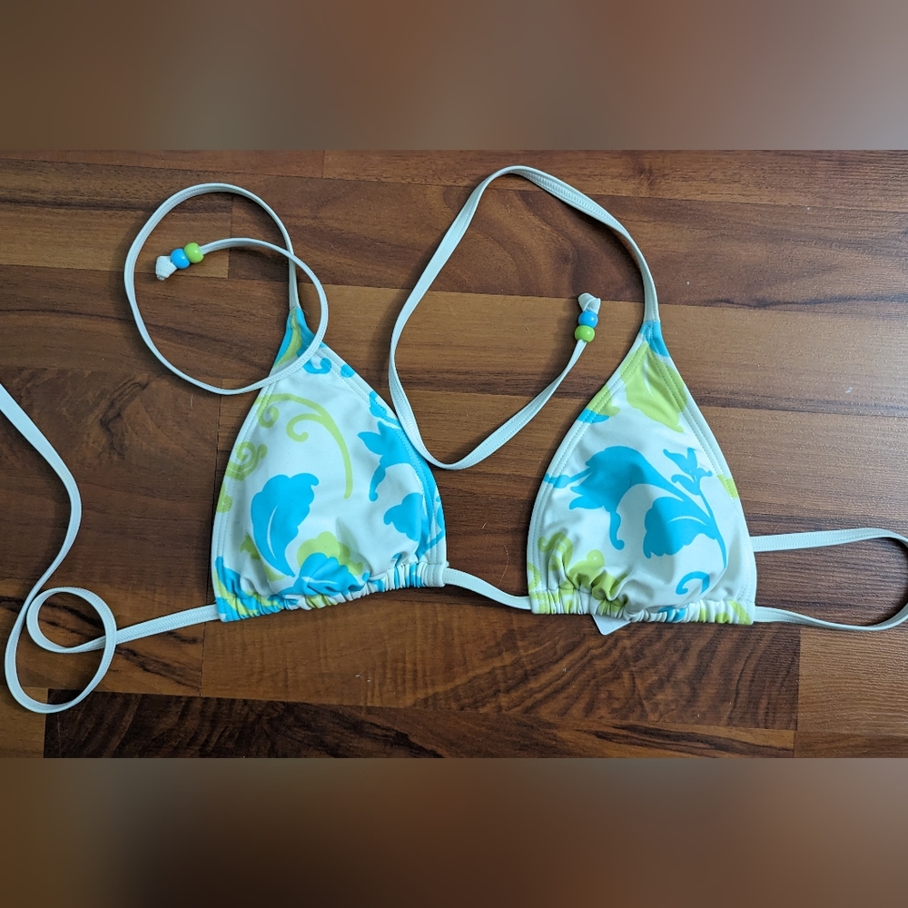 Bathing suits - Picture 2 of 5